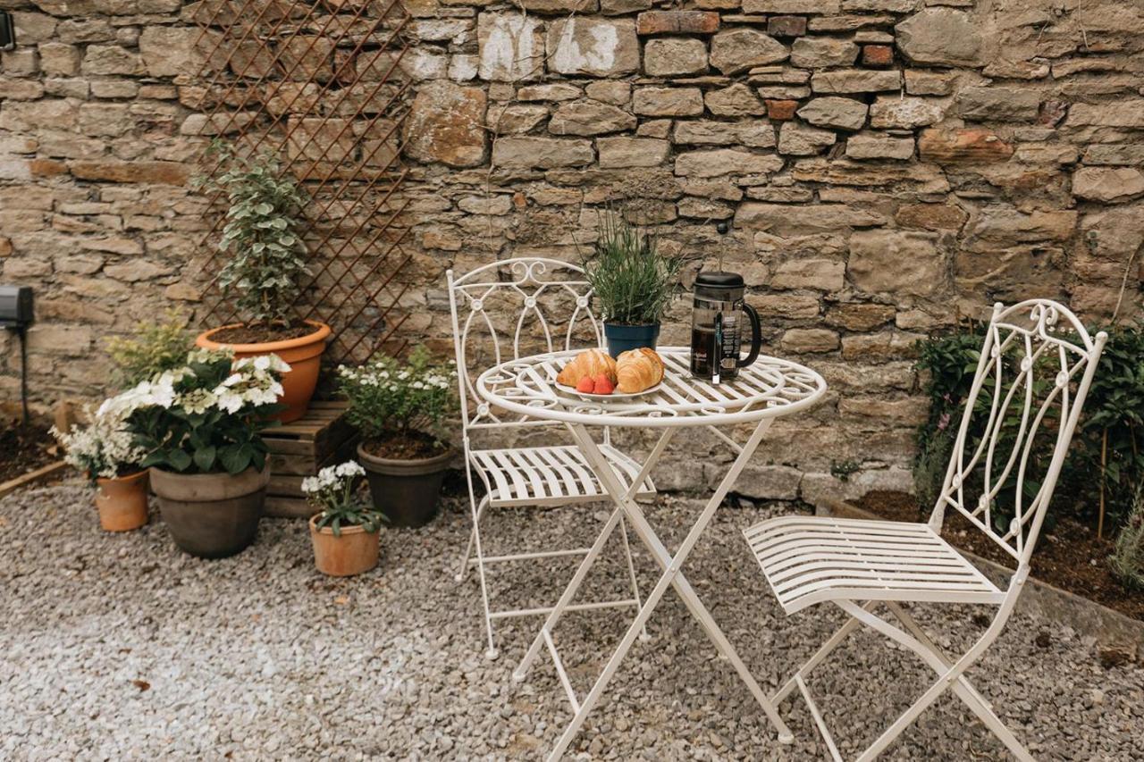 Wensleydale, Old School Rooms - Ground Floor Luxury Apartment In Richmond, North Yorkshire Richmond  Bagian luar foto