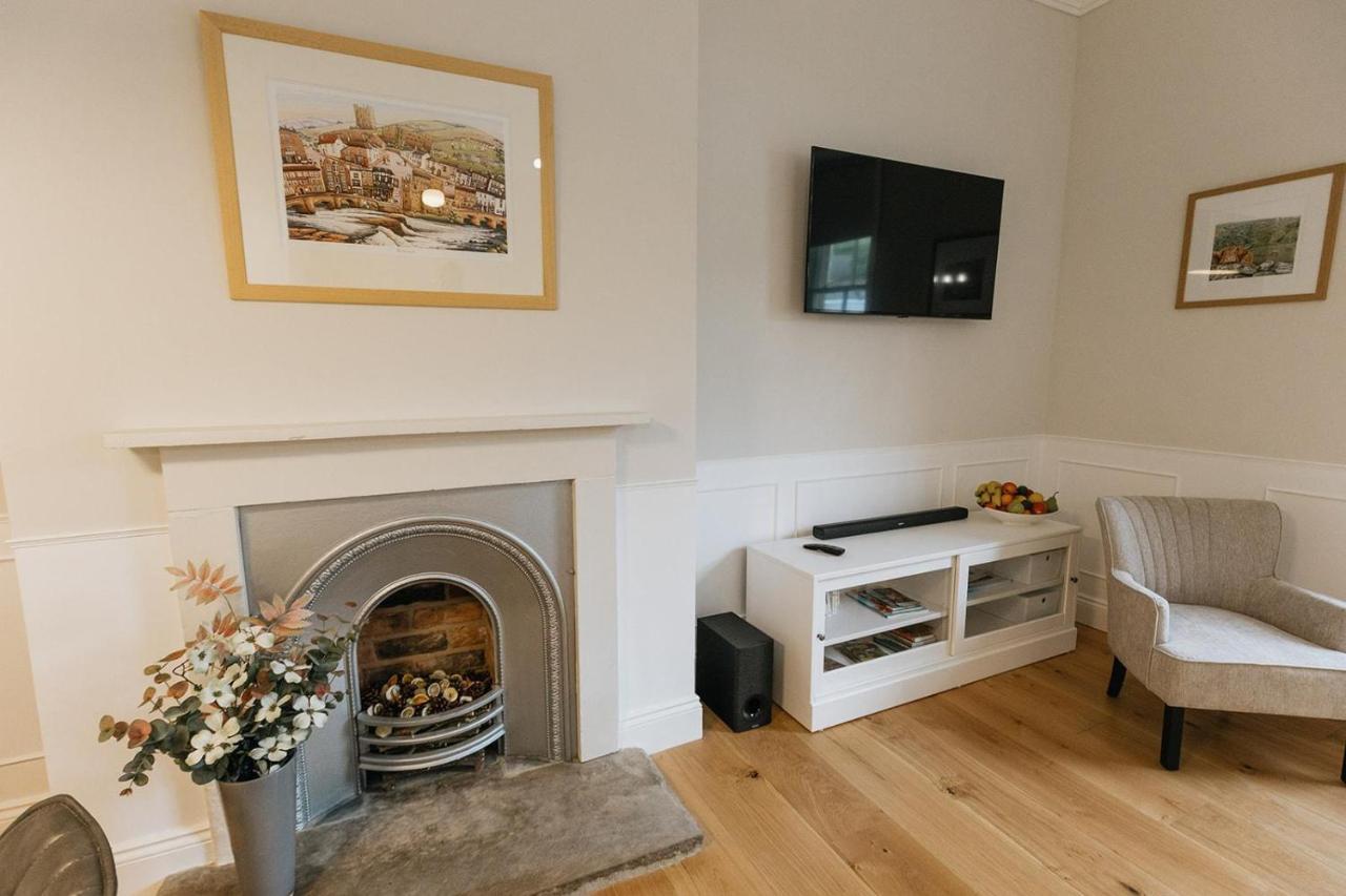 Wensleydale, Old School Rooms - Ground Floor Luxury Apartment In Richmond, North Yorkshire Richmond  Bagian luar foto
