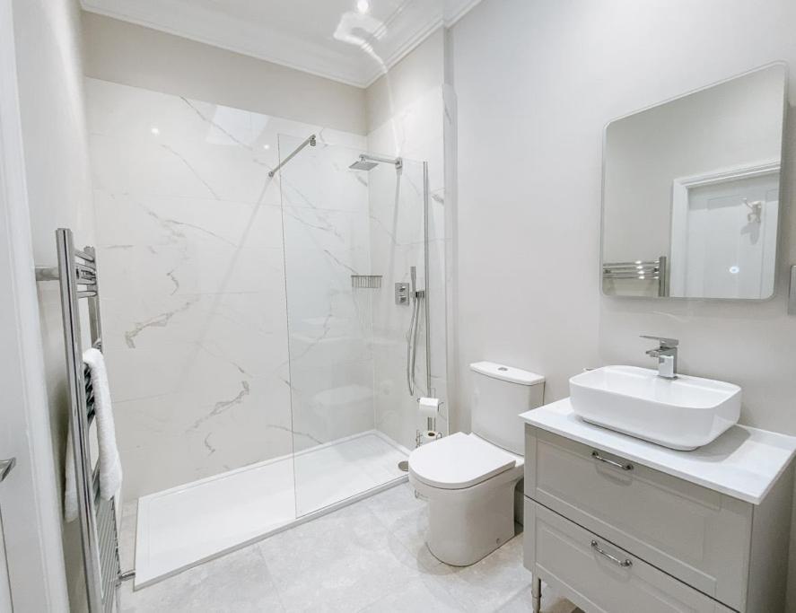 Wensleydale, Old School Rooms - Ground Floor Luxury Apartment In Richmond, North Yorkshire Richmond  Bagian luar foto